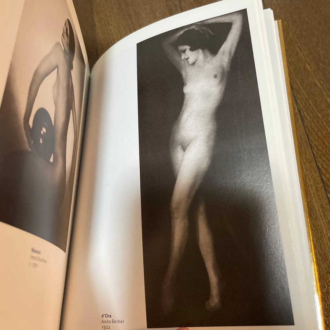洋書 1000 Nudes Uwe Scheid Collection